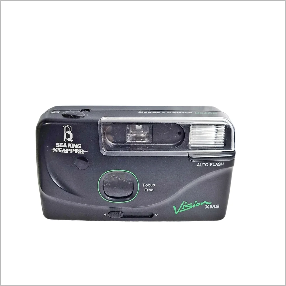 SNAPPER ~ Underwater 35mm Camera and Camera Case